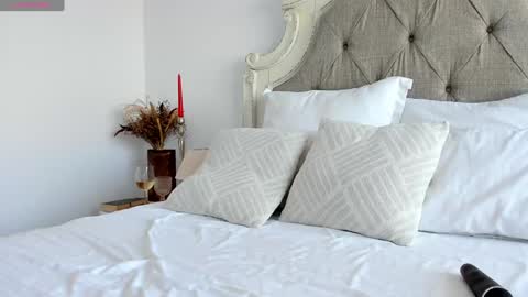 Snapshot of larissa4 chatting on October 19, 2025, 1:12 pm Larissa online show from October 19, 2025, 1:12 pm