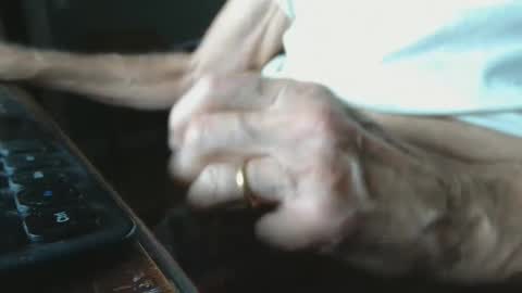 Snapshot of larsmagnus chatting on January 9, 2025, 2:01 am Lars online show from January 9, 2025, 2:01 am