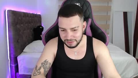 Snapshot of latam_ chatting on March 11, 2025, 7:04 am YOUR BABY online show from March 11, 2025, 7:04 am