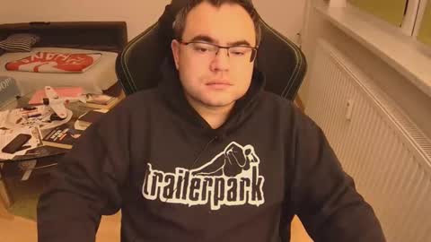 latexboy893 online show from December 21, 2025, 9:11 pm