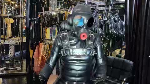 Snapshot of latexlover202 chatting on November 17, 2025, 8:58 pm latexlover202 online show from November 17, 2025, 8:58 pm