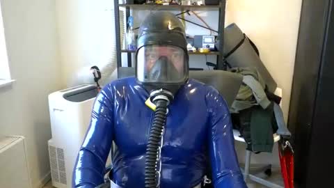 Snapshot of latexslaafboy2 chatting on October 9, 2025, 8:45 am latexslaafboy online show from October 9, 2025, 8:45 am