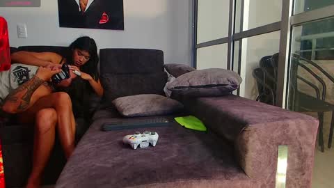 Snapshot of latin_couple77 chatting on January 13, 2025, 4:28 am Sara y Andy online show from January 13, 2025, 4:28 am