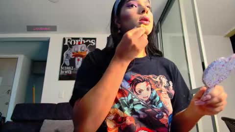 Snapshot of latin_couple77 chatting on November 26, 2025, 12:11 am Sara y Andy online show from November 26, 2025, 12:11 am