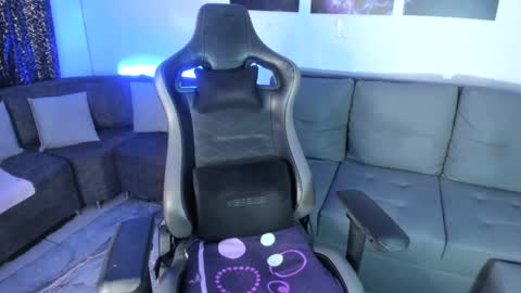 Snapshot of latin_goddessx chatting on February 1, 2025, 2:58 am instagramlatin goddessx im nikoll online show from February 1, 2025, 2:58 am