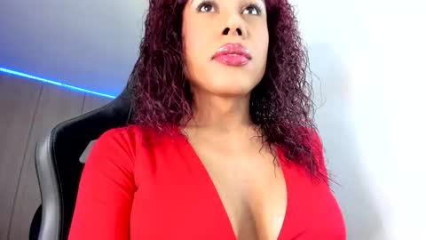 Snapshot of latin_goddessx chatting on October 30, 2025, 7:54 am instagramlatin goddessx im nikoll online show from October 30, 2025, 7:54 am