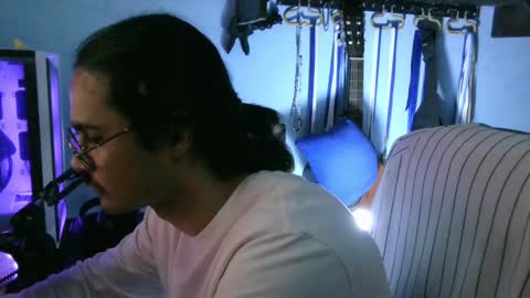 latinincognito online show from January 8, 2025, 4:55 am