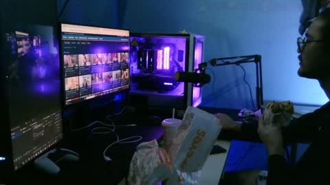 latinincognito online show from January 13, 2025, 3:01 am