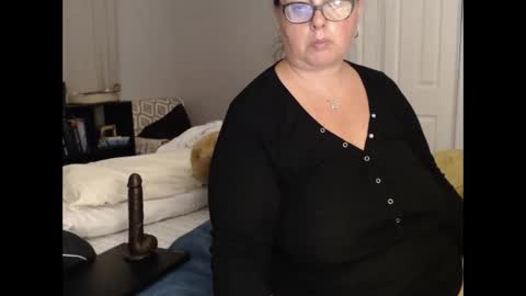 LauLauMa online show from September 15, 2025, 3:50 am