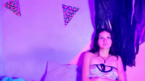 Snapshot of laura_and_kevin chatting on October 26, 2025, 6:47 pm laura_and_kevin online show from October 26, 2025, 6:47 pm