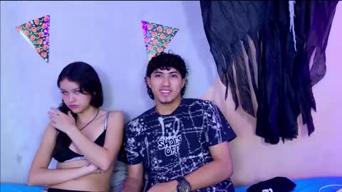 Snapshot of laura_and_kevin chatting on November 4, 2025, 2:05 pm laura_and_kevin online show from November 4, 2025, 2:05 pm