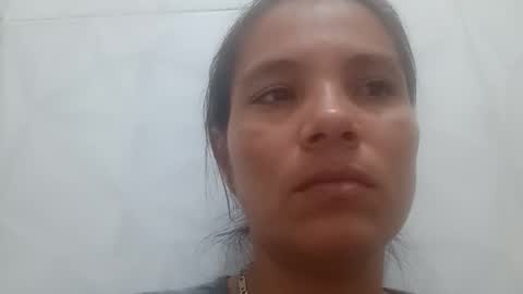  Laura  online show from November 5, 2025, 7:47 pm