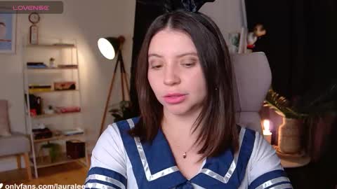 Laura Lee. online show from October 10, 2025, 1:48 am