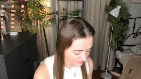 Snapshot of laura_mutti chatting on November 23, 2025, 3:01 pm Samantha online show from November 23, 2025, 3:01 pm