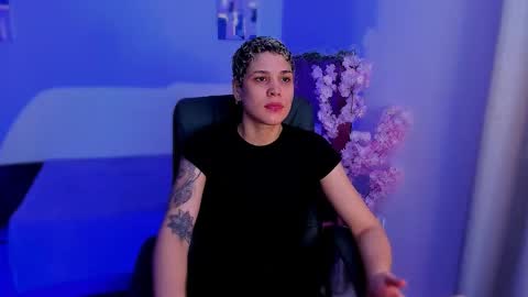 Laura Rose online show from November 27, 2025, 7:49 pm