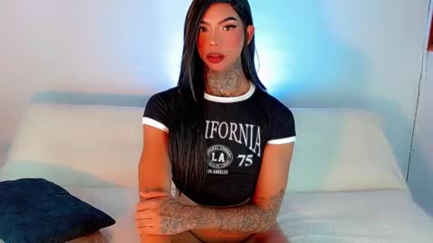 Snapshot of laura_sweet7 chatting on February 22, 2025, 11:46 pm Laura online show from February 22, 2025, 11:46 pm