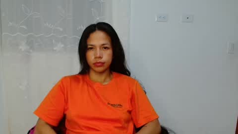 Snapshot of lauracb_ chatting on September 18, 2025, 5:20 am lauracb online show from September 18, 2025, 5:20 am