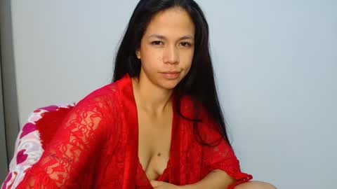 Snapshot of lauracb_ chatting on October 12, 2025, 8:46 am lauracb online show from October 12, 2025, 8:46 am