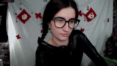 Snapshot of lauradre_ chatting on January 7, 2025, 1:24 pm Laura online show from January 7, 2025, 1:24 pm