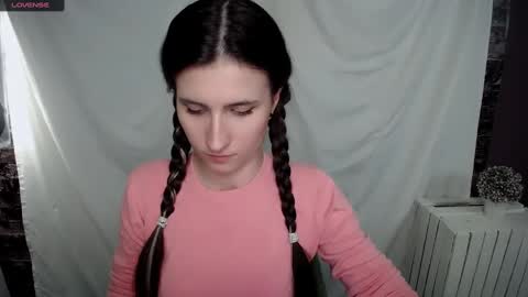 Snapshot of lauradre_ chatting on January 21, 2025, 12:18 pm Laura online show from January 21, 2025, 12:18 pm