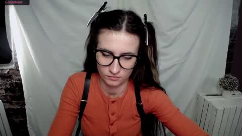 Snapshot of lauradre_ chatting on January 23, 2025, 11:48 am Laura online show from January 23, 2025, 11:48 am