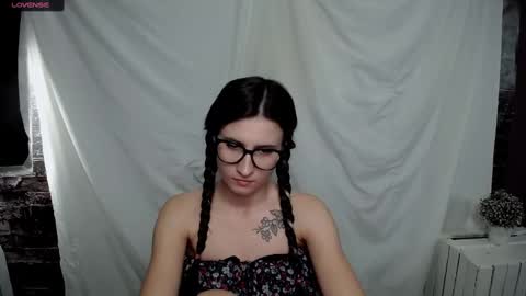 Snapshot of lauradre_ chatting on January 23, 2025, 2:50 pm Laura online show from January 23, 2025, 2:50 pm