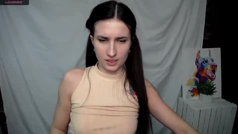 Snapshot of lauradre_ chatting on February 24, 2025, 11:43 am Laura online show from February 24, 2025, 11:43 am
