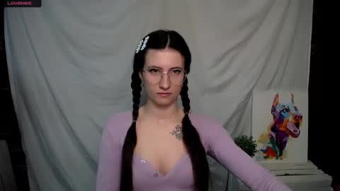 Snapshot of lauradre_ chatting on March 6, 2025, 8:19 am Laura online show from March 6, 2025, 8:19 am