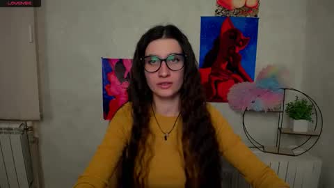 Laura online show from November 11, 2025, 12:05 pm