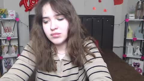 LauraHlot online show from February 20, 2025, 3:23 am