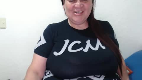 LAURA online show from November 12, 2025, 4:07 pm