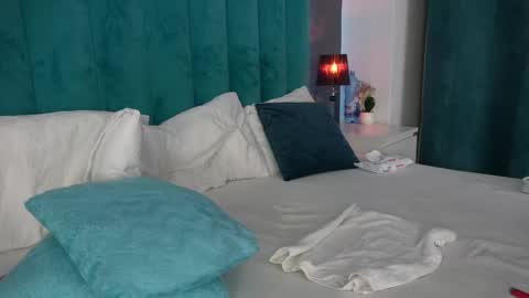 LauraMirage online show from February 17, 2025, 12:54 am