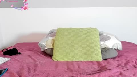 Laura Lara Sommer online show from January 21, 2025, 5:41 pm