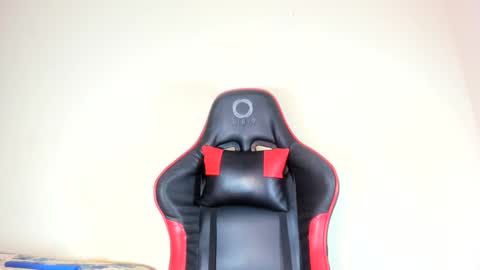 laureen777 online show from October 22, 2025, 2:34 am