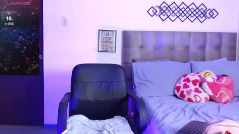 Laura online show from January 29, 2025, 9:50 pm