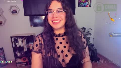  Im Lauren  independent model   online show from November 16, 2025, 1:55 am