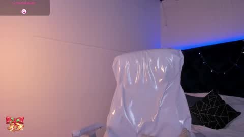 Lauren online show from February 4, 2025, 4:18 pm