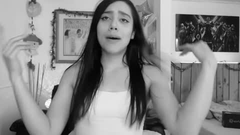 Lauren online show from December 14, 2024, 5:36 pm