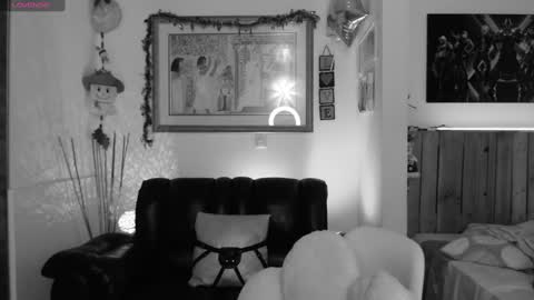 Lauren online show from December 23, 2024, 1:08 am