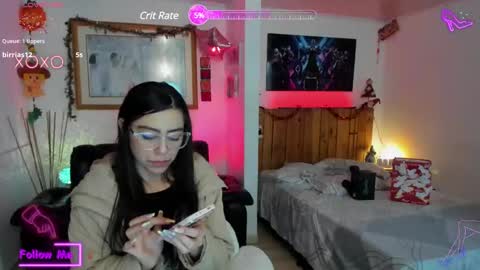 Lauren online show from February 9, 2025, 12:08 pm