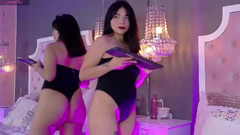 Snapshot of laurenbecker_ chatting on October 23, 2025, 4:17 pm Lauren  online show from October 23, 2025, 4:17 pm