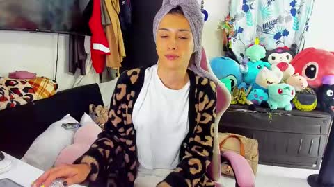 SF online show from February 11, 2025, 7:48 pm