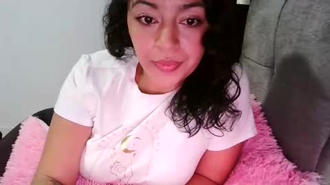 Snapshot of laurenhot94 chatting on December 5, 2025, 7:10 pm laurenhot94 online show from December 5, 2025, 7:10 pm