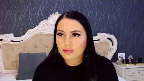 Snapshot of laurenjenssen chatting on September 9, 2025, 2:16 pm Laura online show from September 9, 2025, 2:16 pm