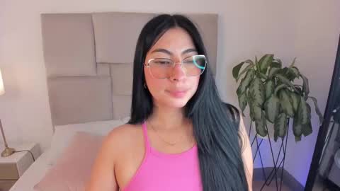 laurenn_smitth online show from September 23, 2025, 1:03 pm