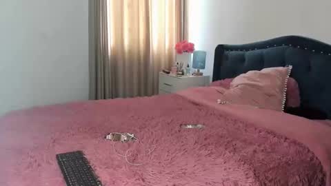 Snapshot of laurent_jones chatting on September 11, 2025, 1:55 pm daniela angel     online show from September 11, 2025, 1:55 pm