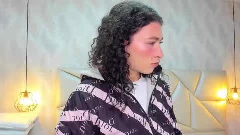 Laurent online show from November 25, 2025, 11:21 am