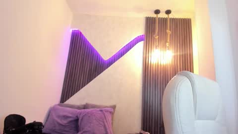 Lau online show from February 19, 2025, 2:34 pm