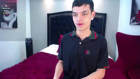 Snapshot of lawford_mike chatting on February 19, 2025, 1:28 pm Mike online show from February 19, 2025, 1:28 pm