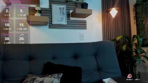 Layla online show from September 23, 2025, 10:24 pm